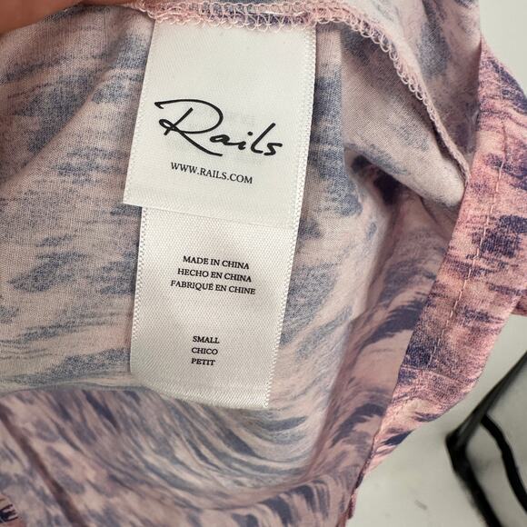 RAILS NWT Karysa Pink Ikat Blouse // S - Picture 8 of 15